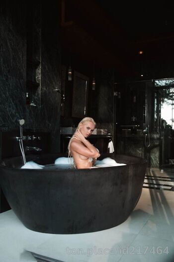 Liza Kordobovskaya Leaked Nude OnlyFans (Photo 3)