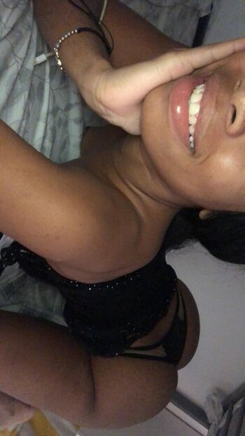 Lizz morena Leaked Nude OnlyFans (Photo 3)