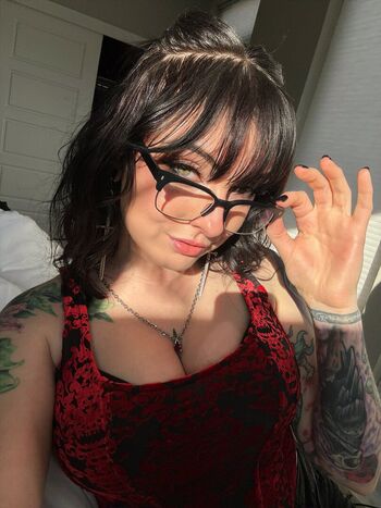 Lizzi Blake