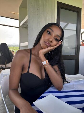 Lizzy Amarae Leaked Nude OnlyFans (Photo 2)