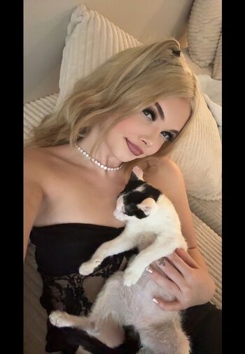 Lizzyis2nasty Leaked Nude OnlyFans (Photo 3)