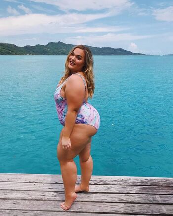 Loey Lane Leaked Nude OnlyFans (Photo 3)