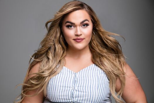 Loey Lane Leaked Nude OnlyFans (Photo 10)