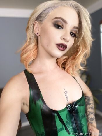 Lola Fae