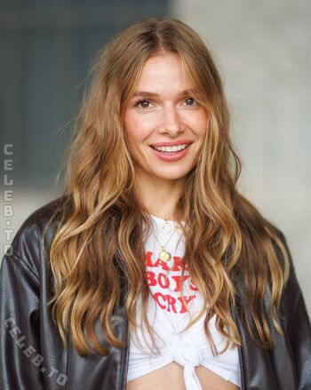 Lola Weippert