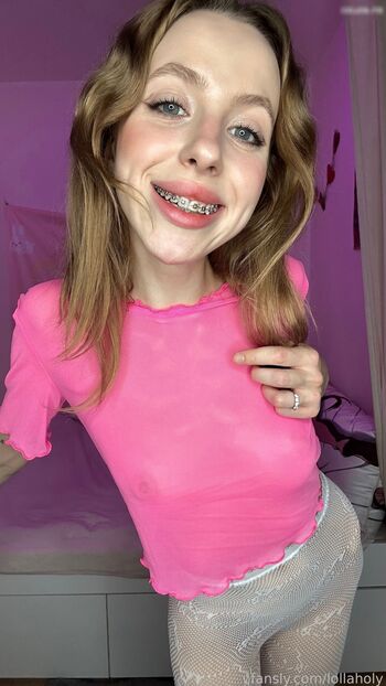 Lollaholy Leaked Nude OnlyFans (Photo 2)