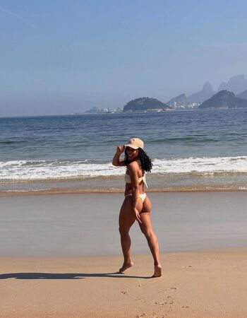 Lorrane Dos Santos Leaked Nude OnlyFans (Photo 29)