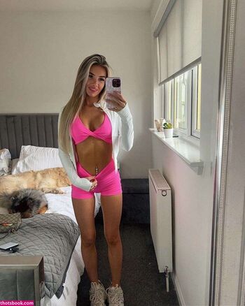 louisemarshallx Leaked Nude OnlyFans (Photo 8)