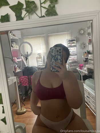 loumik Leaked Nude OnlyFans (Photo 23)