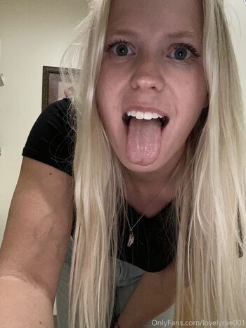 lovelyrae001