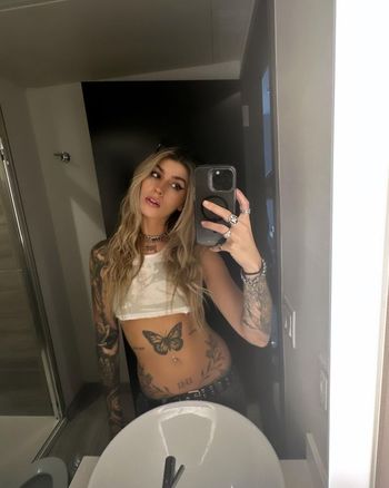 Luci Leaked Nude OnlyFans (Photo 2)