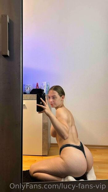 lucy-fans-vip Leaked Nude OnlyFans (Photo 10)