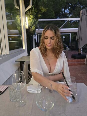 Lucy Moss Leaked Nude OnlyFans (Photo 3)