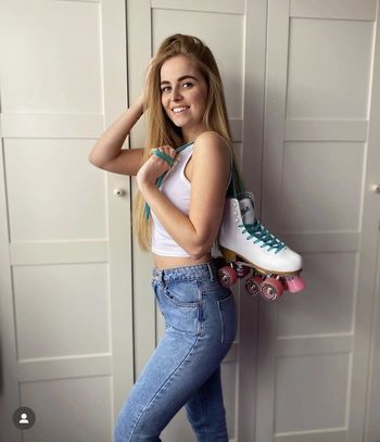 Lucyannskates / lucy_anne Leaked Nude OnlyFans - ShemaleLeaks!