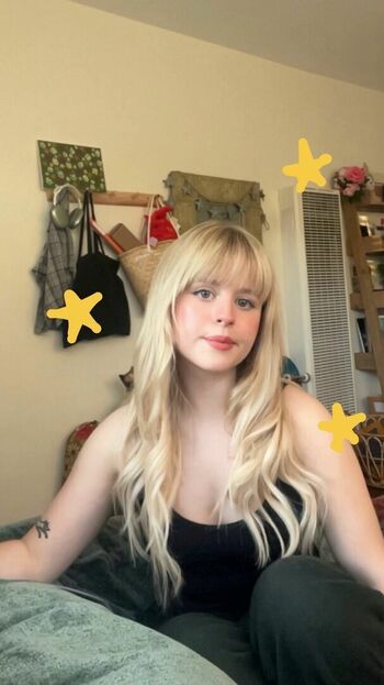 Lulu Wilson Leaked Nude OnlyFans (Photo 12)
