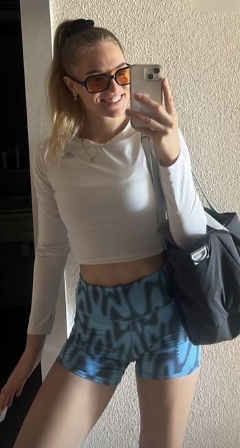 Luna Bulmahn Leaked Nude OnlyFans (Photo 2)