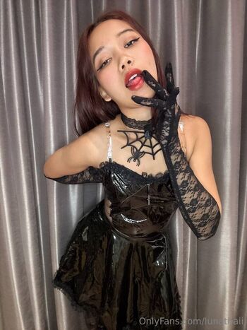 lunathaii Leaked Nude OnlyFans (Photo 9)