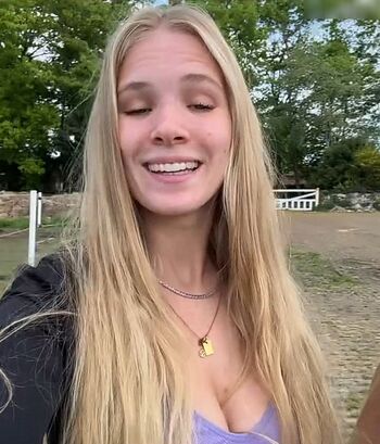 LunaX Leaked Nude OnlyFans (Photo 2)