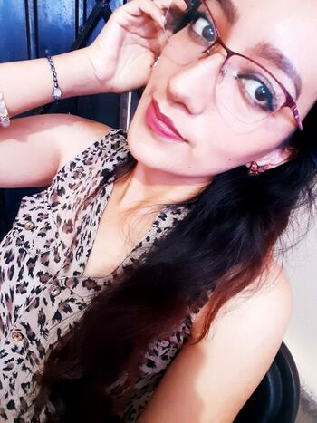 Luu Valencia Leaked Nude OnlyFans (Photo 2)