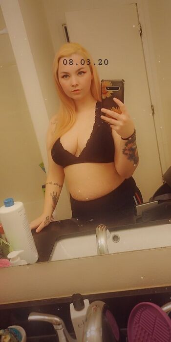 Lylacuteasducks Leaked Nude OnlyFans (Photo 17)