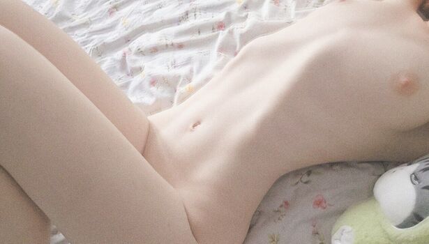 m0llb Leaked Nude OnlyFans (Photo 8)