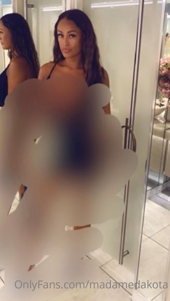 madamedakota Leaked Nude OnlyFans (Photo 10)