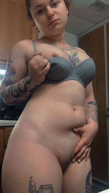 Maddyisher Leaked Nude OnlyFans (Photo 3)