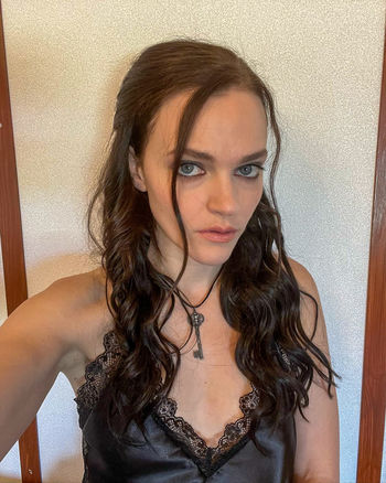 Madeline Brewer Leaked Nude OnlyFans (Photo 30)