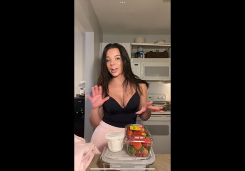 Madisen Ruffini Leaked Nude OnlyFans (Photo 11)