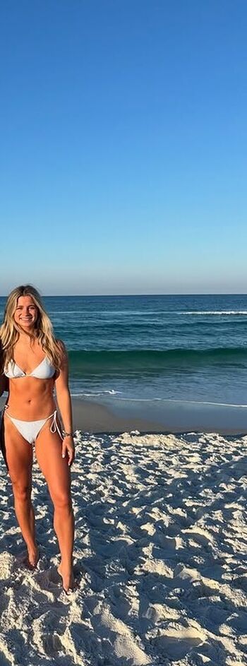 Madison Chuchla Leaked Nude OnlyFans (Photo 17)