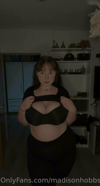 Madison Hobbs Leaked Nude OnlyFans (Photo 23)