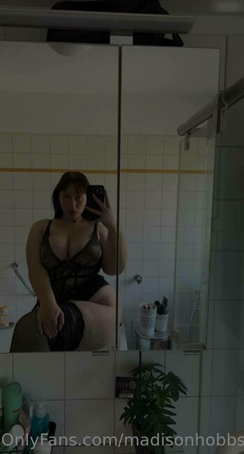 Madison Hobbs Leaked Nude OnlyFans (Photo 24)