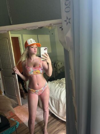 Mads Thompson Maddiiedee Leaked Nude OnlyFans (Photo 3)