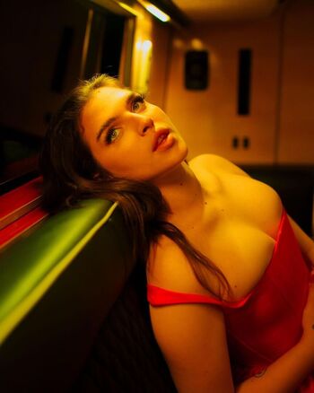 Mae Muller Leaked Nude OnlyFans (Photo 80)