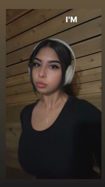 magzcow Leaked Nude OnlyFans (Photo 3)