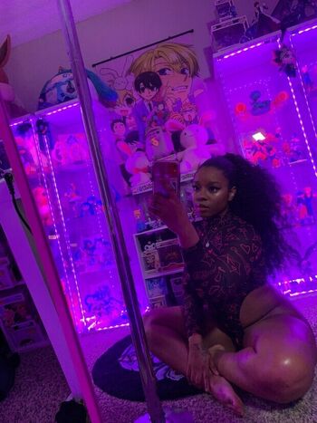 Maibunnii Leaked Nude OnlyFans (Photo 9)