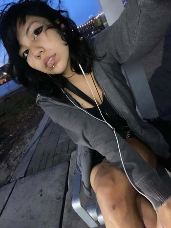 makeoutradio Leaked Nude OnlyFans (Photo 1)