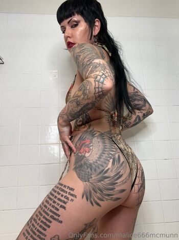 Malice Mcmunn Leaked Nude OnlyFans (Photo 14)