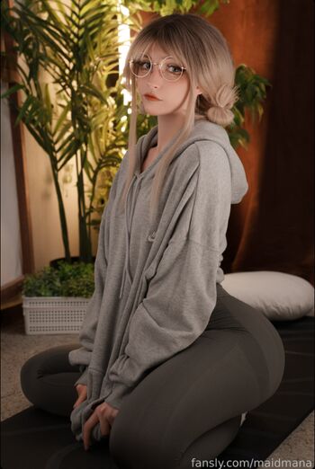 Mana Rose Leaked Nude OnlyFans (Photo 8)