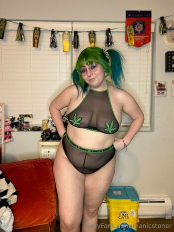 Manic Stoner Leaked Nude OnlyFans (Photo 17)