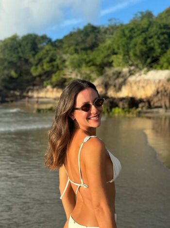 Manoela Caiado
