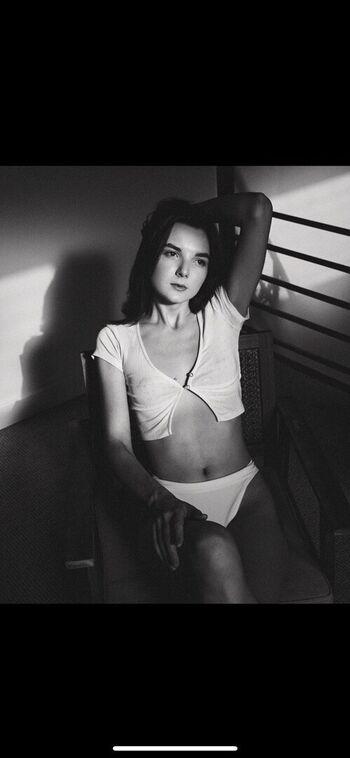 Marelia Leaked Nude OnlyFans (Photo 11)