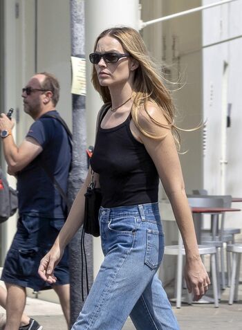 Margot Robbie
