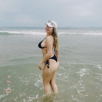 Maria Fernanda Gullane Leaked Nude OnlyFans (Photo 1)