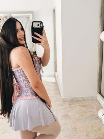 Mariana Hincapie Leaked Nude OnlyFans (Photo 9)