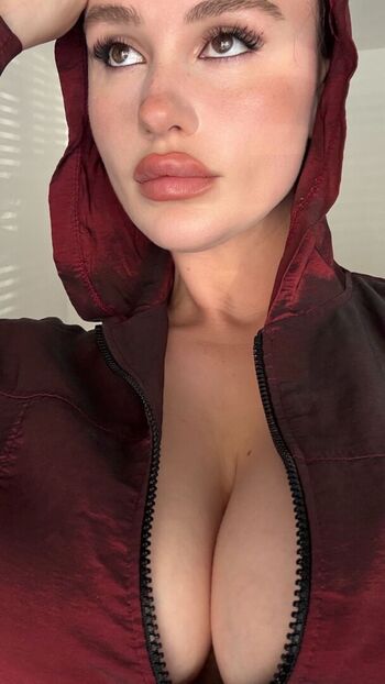 Mariana Marjana Leaked Nude OnlyFans (Photo 4)