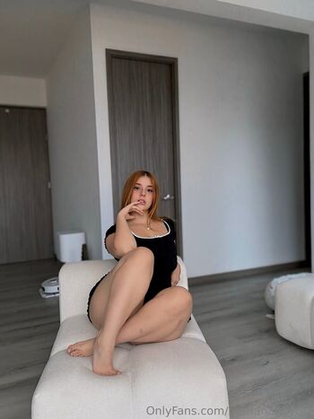Marianahoyosr Leaked Nude OnlyFans (Photo 20)