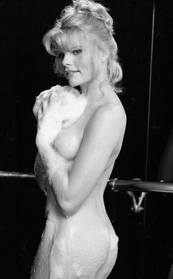 Mariel Hemingway Leaked Nude OnlyFans (Photo 47)