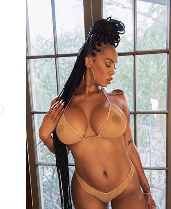 Marriam Chafera Leaked Nude OnlyFans (Photo 6)