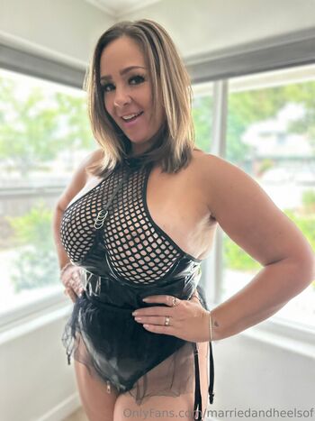 marriedandheelsof